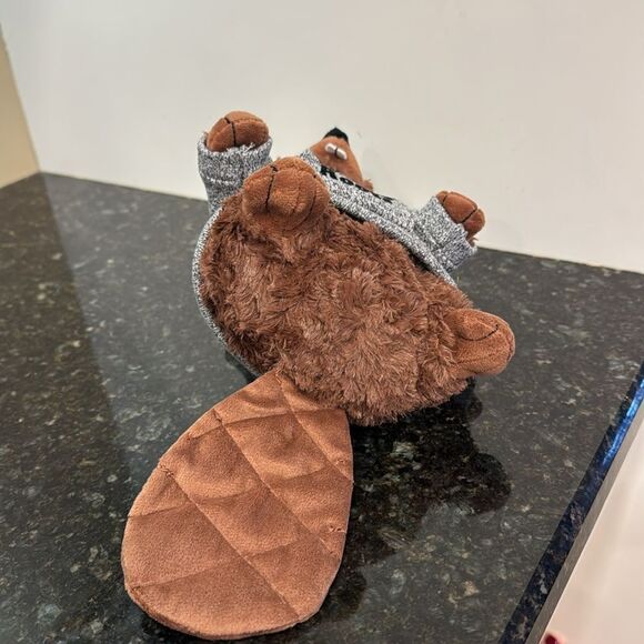 Roots Canada Beaver Stuffie Wearing Gray Hoodie 9" Plush Toy  Stuffed An… - Picture 6 of 7